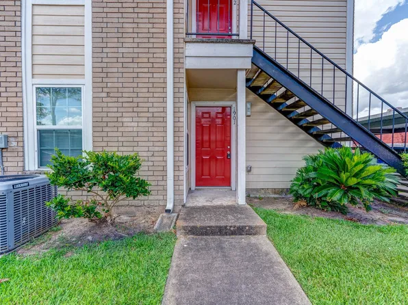 2750 Holly Hall St, Houston, TX