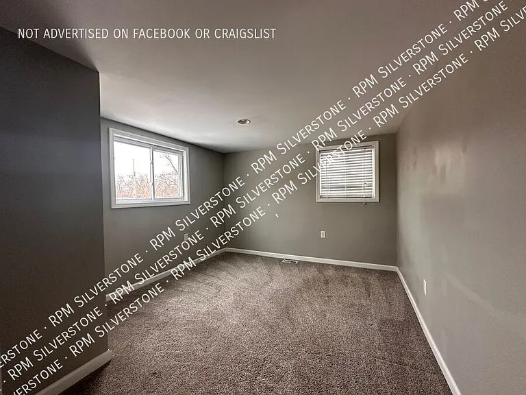 3113 Emmons Ave — Photo 15