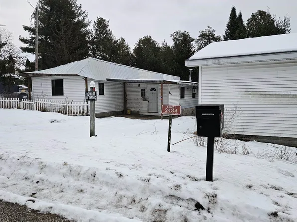 2434 Hillcrest Ave, Friendship, WI 53934