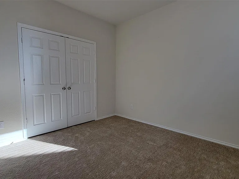 807 Goldenrod Ln — Photo 26