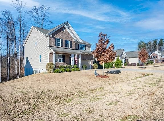 3rd image of 757 Virginia Pine Ln