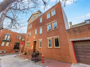 220 S Sartain St, Philadelphia, PA 19107