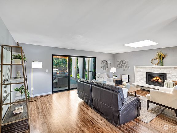 3rd image of 2603 153rd Avenue SE