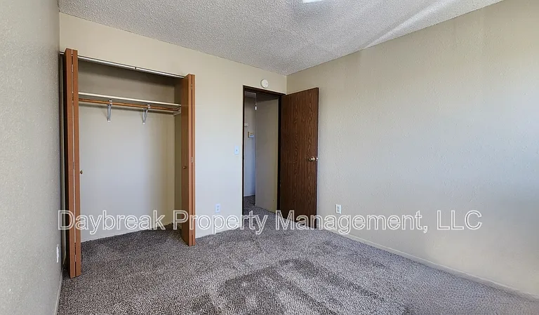 2414 3rd Ave N #7 — Photo 15
