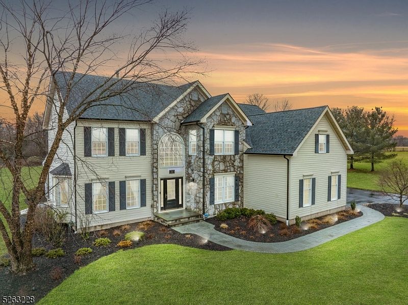 3 Messenger Ln, Ringoes, NJ 08551 Zillow