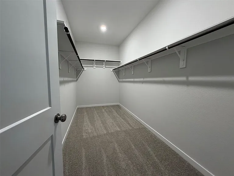 533 Shoreview Dr — Photo 9