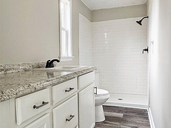 4th image of 1330 Flat Rock Rd