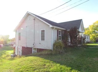 705 9th St, Shenandoah, VA 22849