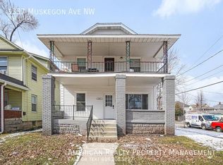1337 Muskegon Ave NW, Grand Rapids, MI 49504