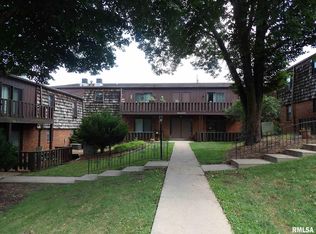 1917 Jeanette Ln, Springfield, IL 62702