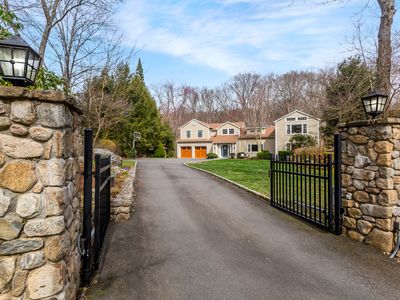 255 Newtown Turnpike, Weston, CT, 06883