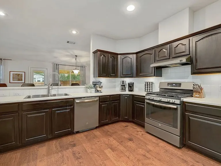 13344 Tamayo Dr — Photo 15
