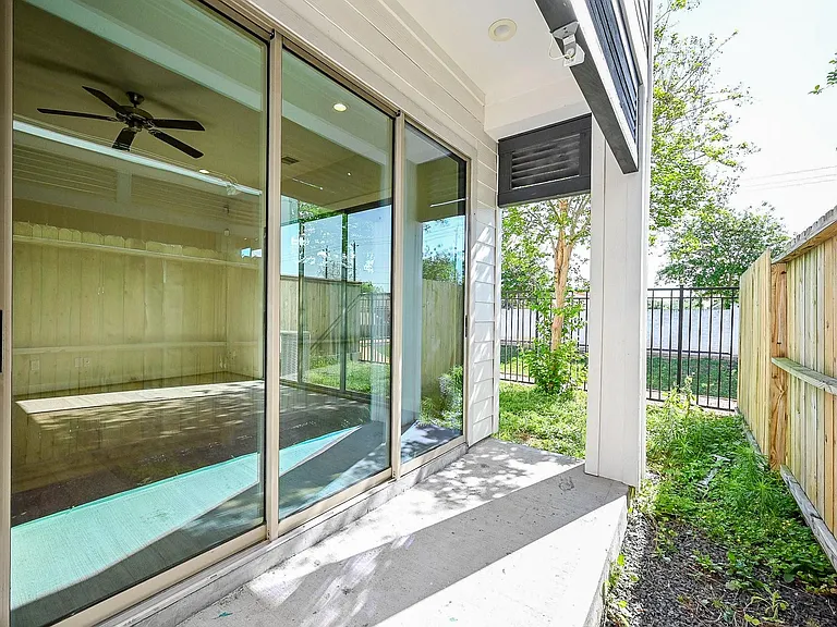 1106 Fuschia Rd — Photo 30