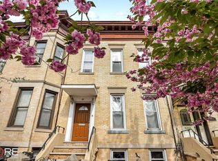 24 Apollo St, Brooklyn, NY 11222