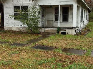 621 S Pine St, Hope, AR 71801