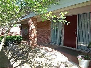 5th image of 448 Amberley Ln