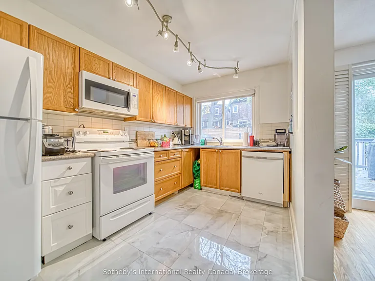 35 Bellhaven Rd — Photo 7
