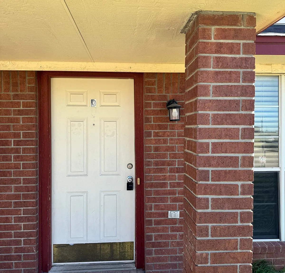 3 bed, 1110 sqft, $950 — Photo 2