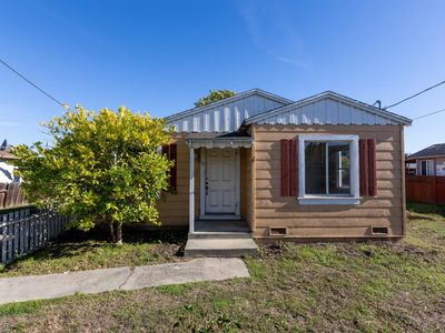 15 Lone Pine Ave, Freedom, CA, 95019