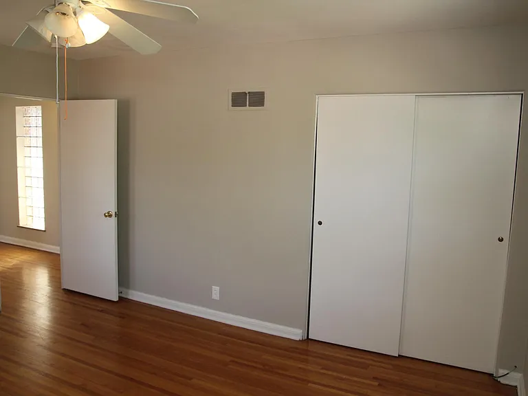 7551 Delmar Blvd #2E — Photo 24