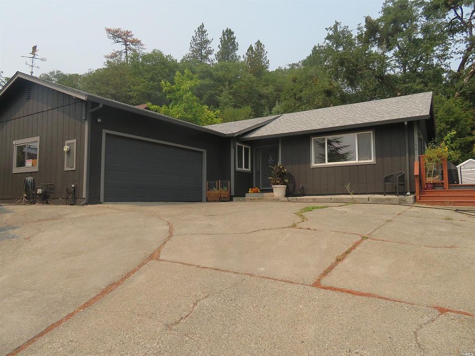 1st image of 158 Mill Creek Ct