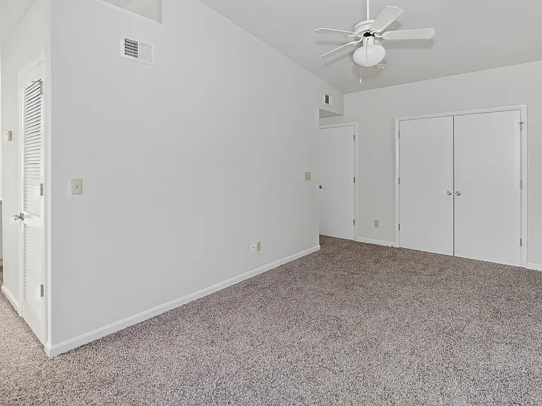 2745 Grinstead Dr #204 — Photo 17