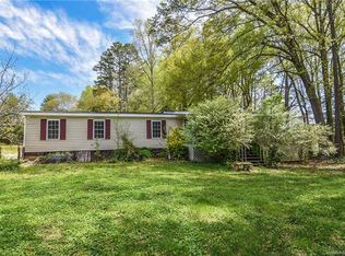 307 Rutledge Rd, Mount Holly, NC 28120