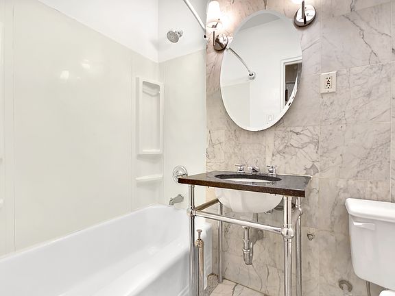 5th image of 340 E 83rd St APT 1A
