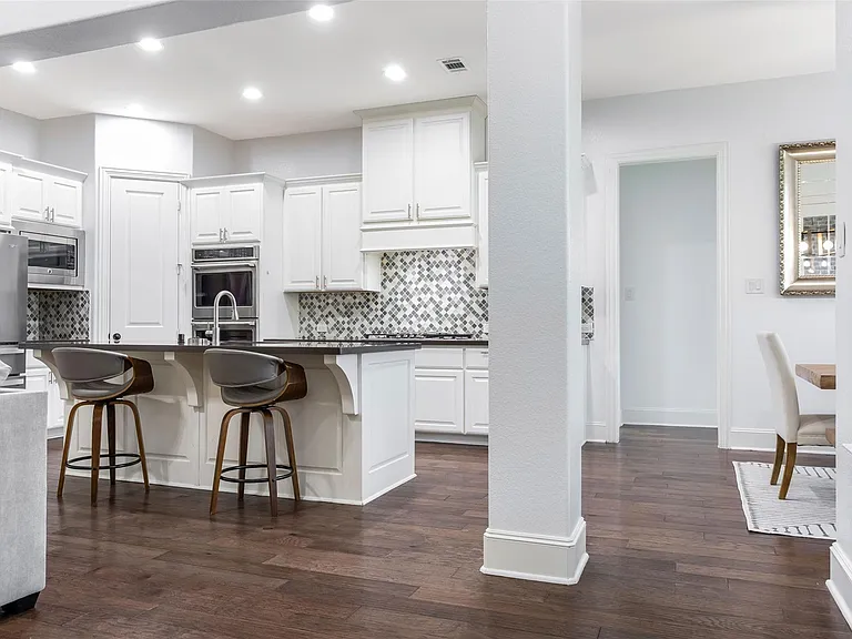 29110 Davenport Dr — Photo 24