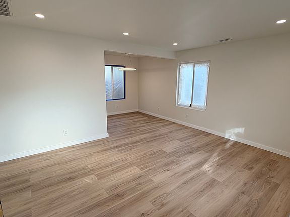 3rd image of 3315 Y St #Y