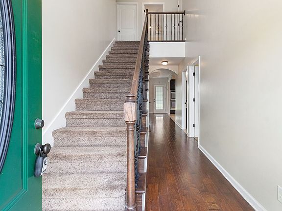5th image of 2830 McManus Cir