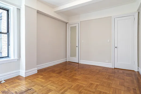 Rented by Metropolitan Equities | media 10