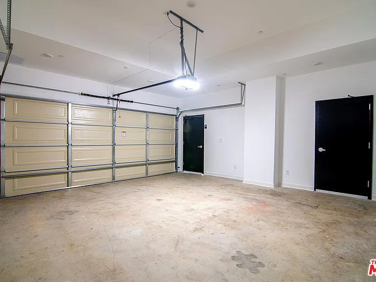 1411 N Tremont St #2 — Photo 19