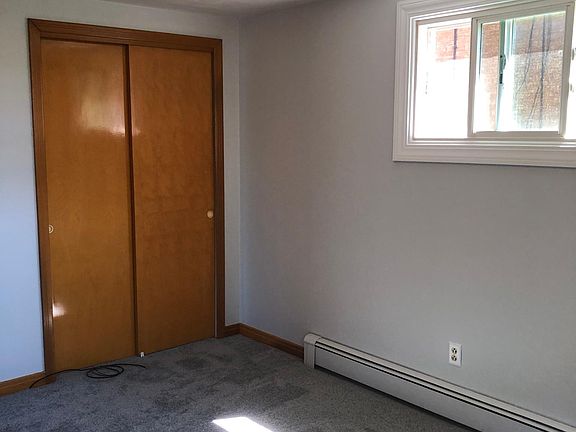 5th image of 49 Joseph Dr APT D