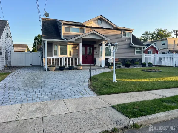97 Hickory St, Carteret, NJ 07008
