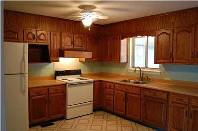 4th image of 909 Delores Dr