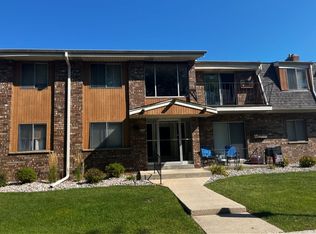4229 W Rivers Edge Cir #215, Milwaukee, WI 53209