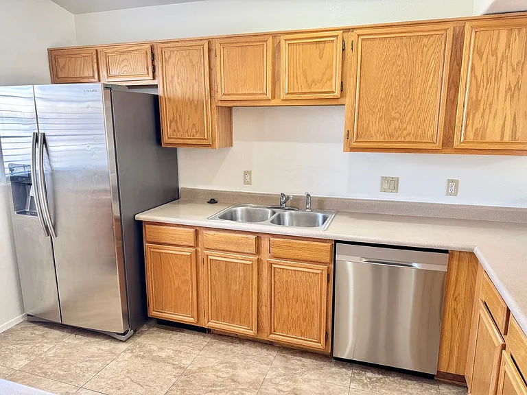 7707 W Rancho Dr — Photo 10