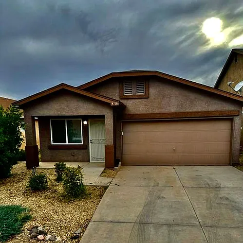 5095 Kensington Way Photo 1