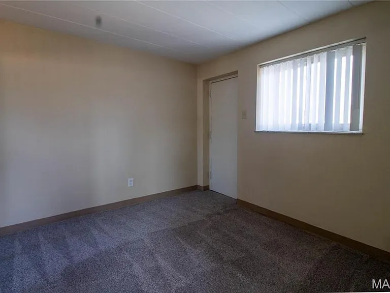 2758 Walton Rd — Photo 6
