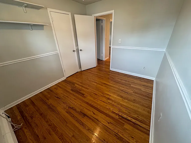 Kingsland Ln — Photo 12