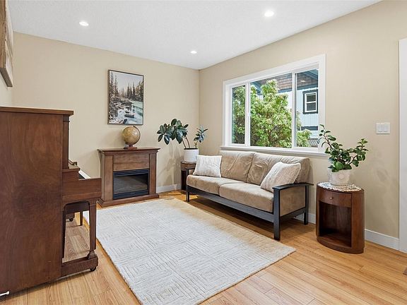 4th image of 631 Kent Rd