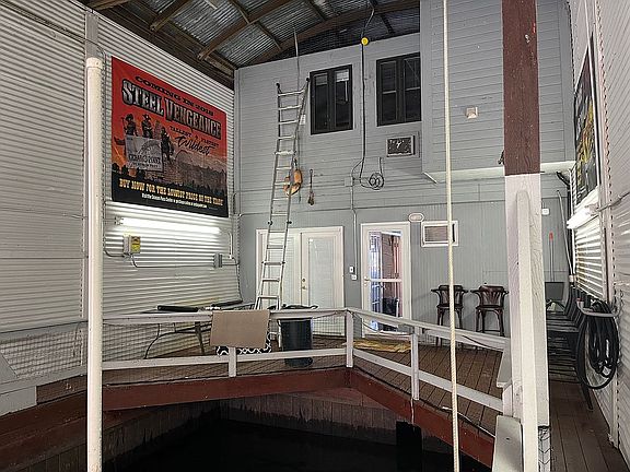 3rd image of 16 Catalina Dr
