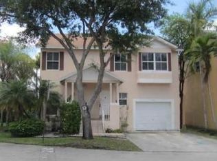 10171 NW 6th St, Hollywood, FL 33026