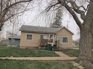 1502 Gary Ave, Spirit Lake, IA 51360
