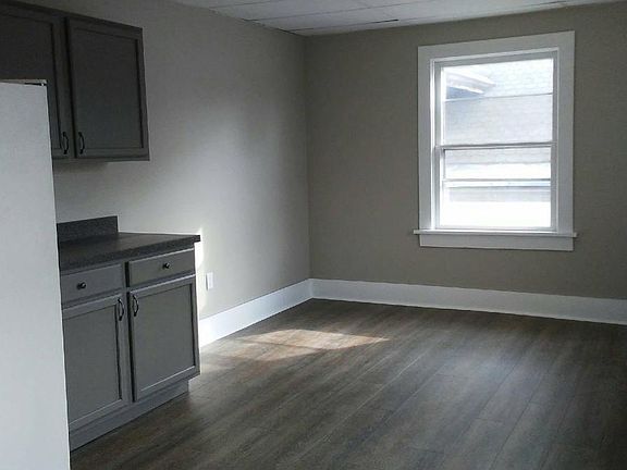 dining area in kitchen