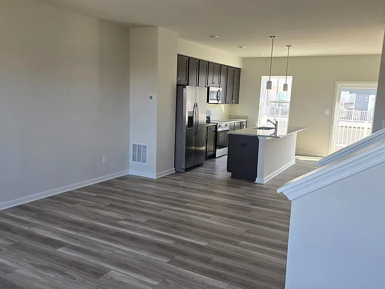 1344 Red Clover Ln — Photo 12