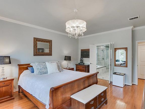 5th image of 2803 Southshore Dr
