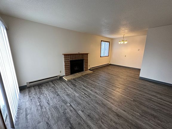 4th image of 1951 28th Ave S #201