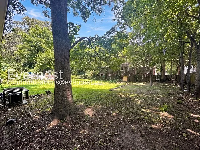 3376 Spottswood Ave — Photo 16